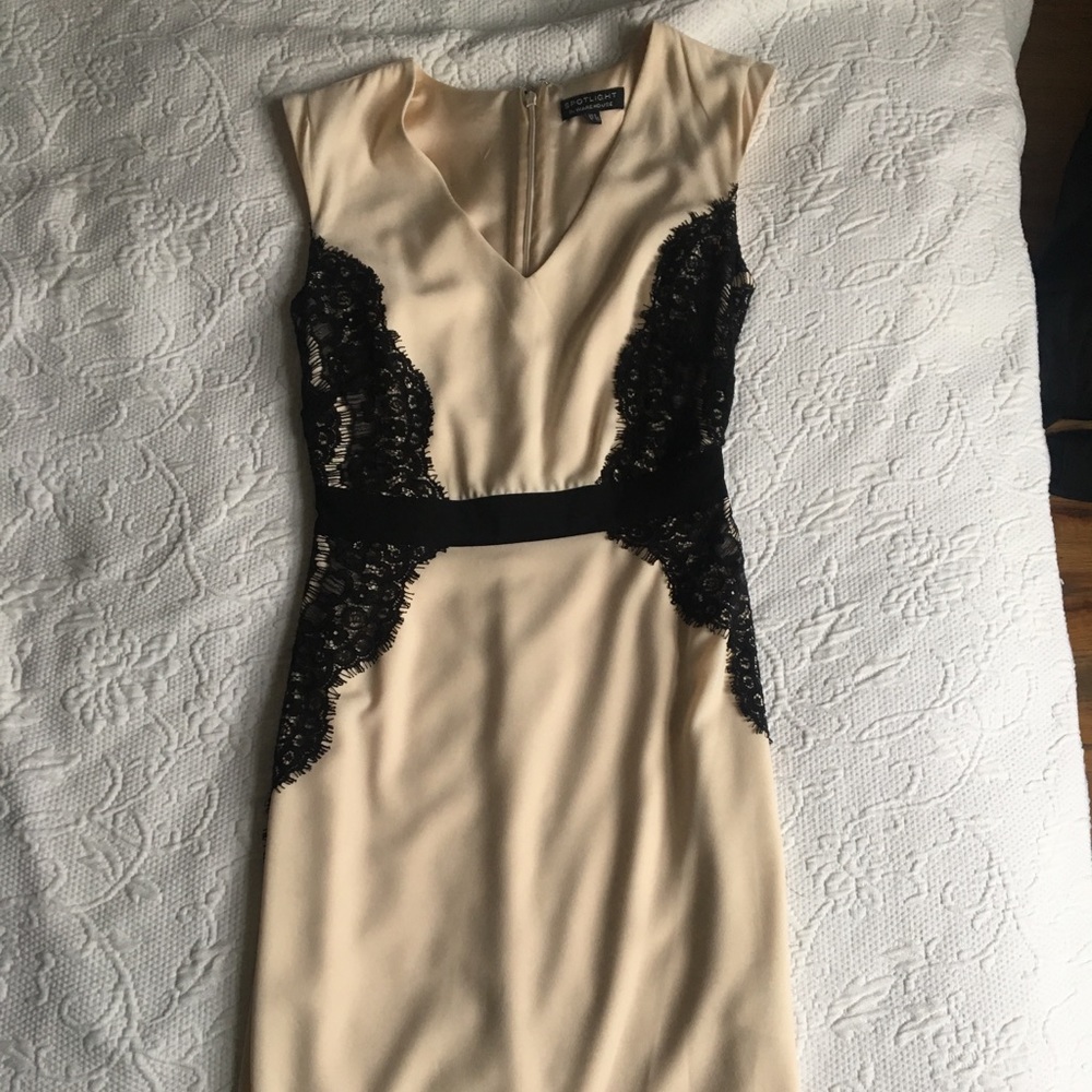 Beige Midi dress with black lace detail